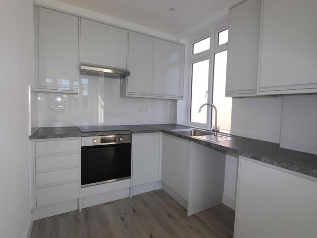 apartment for rent in Crowstone Road, Westcliff On Sea