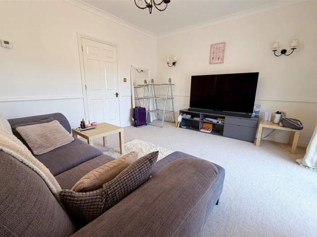 apartment for rent in Albany Park Court Southampton SO17 1EN