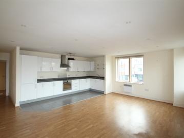 apartment for rent in Albemarle Road, Beckenham, Kent, BR3 5LP