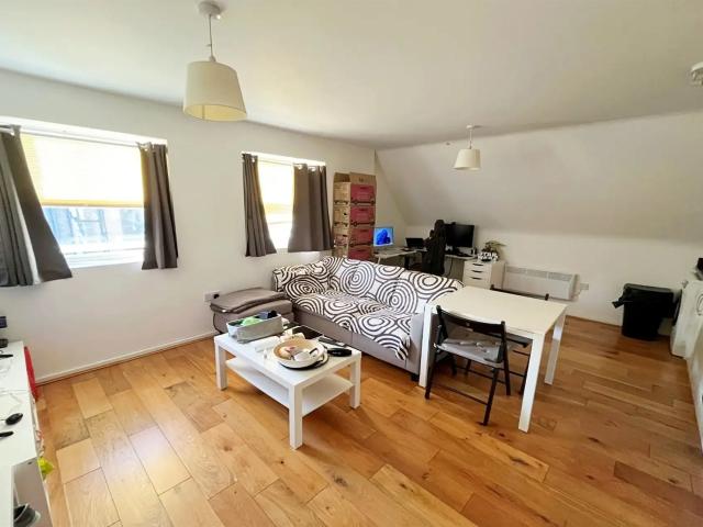 apartment for rent in Albert House Bournemouth BH1 1BZ