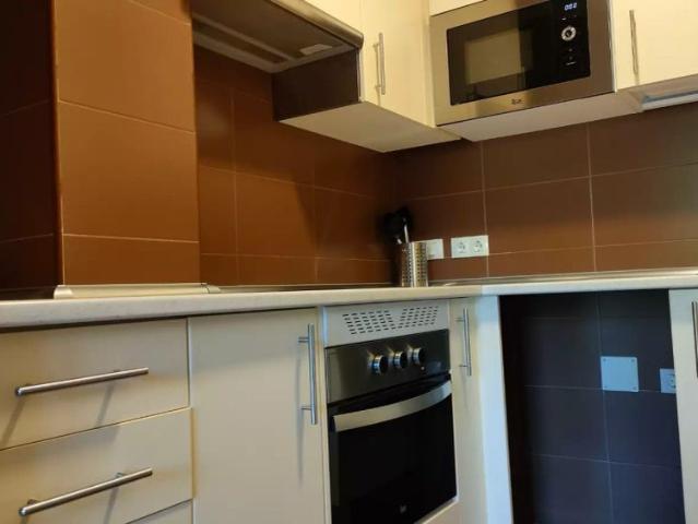 Apartment for rent in Alcalá de Henares only workers
