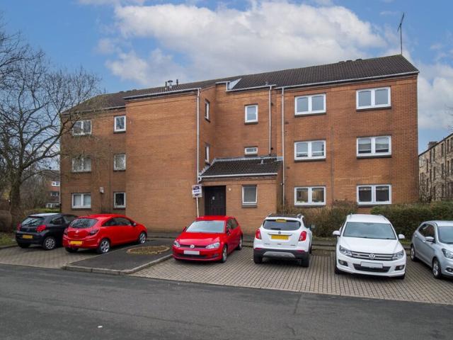 apartment for rent in Alexandra Court, Dennistoun