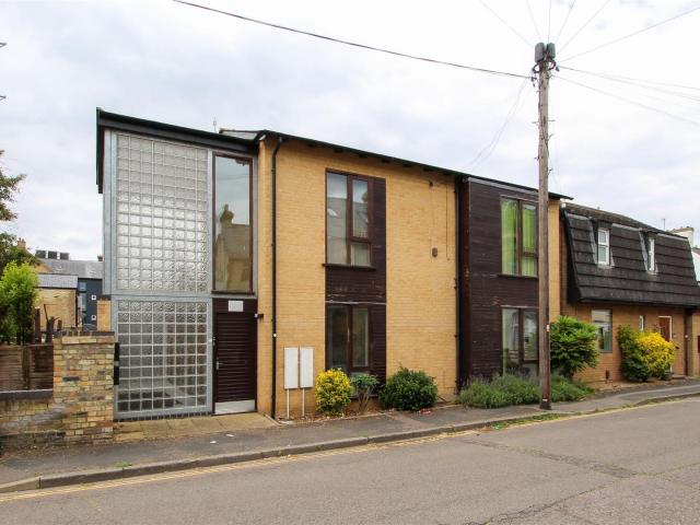 apartment for rent in Alpha Road, CB4 3DQ