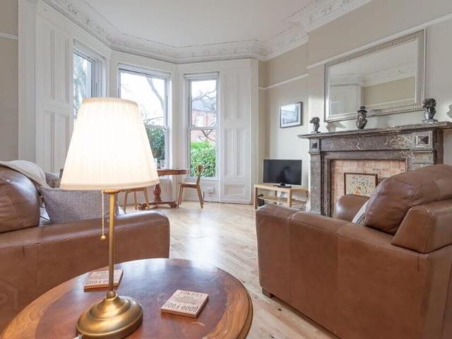 apartment for rent in Apt 2, 31 Wellington Park, Belfast, BT9 6DP