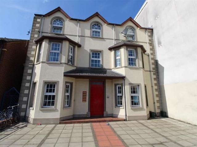 apartment for rent in Apartment 2 1 Ravenscroft Avenue, Belfast, BT5 5BA