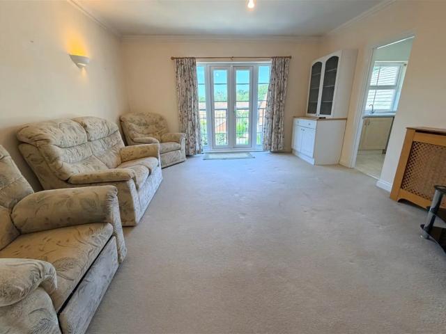 apartment for rent in Arundel House Southampton SO15 2NW