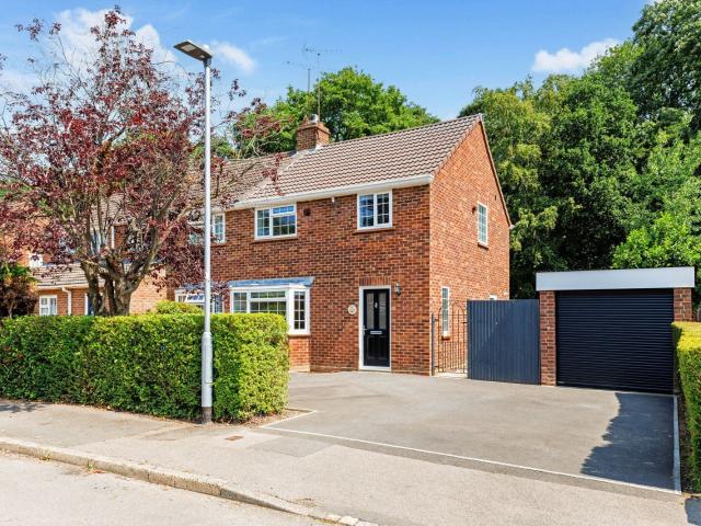 apartment for rent in Ascot SL5 8QJ Beechwood Close