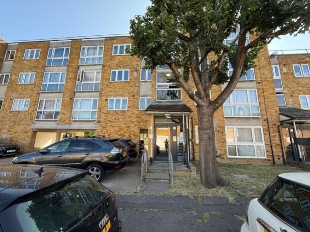 apartment for rent in Atherton Place, Harrow, Middlesex, HA2