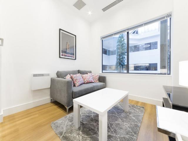 apartment for rent in Atria House, Slough, London