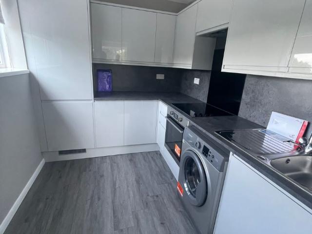 Apartment for rent in Avalon Close, EN2 8LP