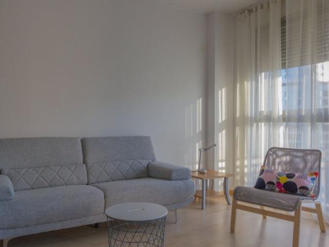 Apartment for rent in Avenida de las Cortes Valencianas furnished and equipped