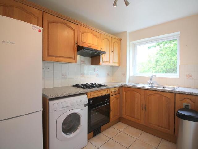 apartment for rent in Aylsham Drive, Ickenham