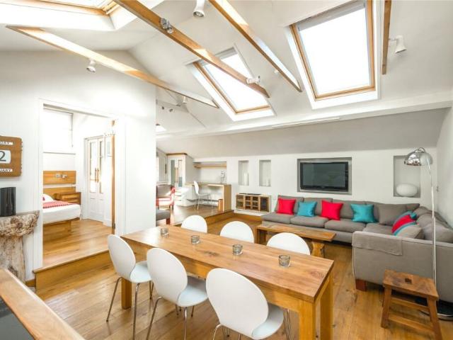 apartment for rent in Bond Street, W4 1QZ