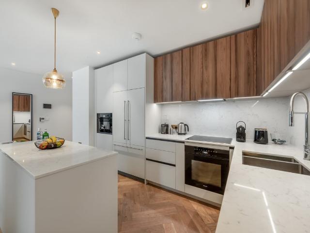 apartment for rent in Baker Street, London, W1U