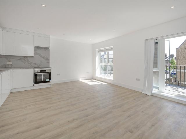 apartment for rent in Banister Road, North Kensington, W10