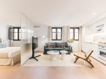Bright studio in Oasis Rambla