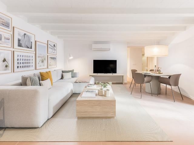 Modern studio apartment in the heart of Barcelona