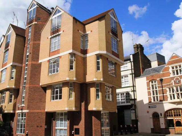 apartment for rent in Bartholomew Close, City of London, EC1A 7JN