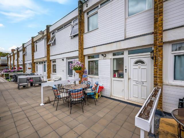 apartment for rent in Bexley High Street, Bexley, DA5 1AH