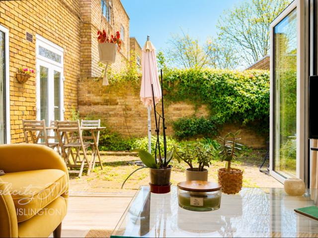 apartment for rent in Belfont Walk, Islington, N1