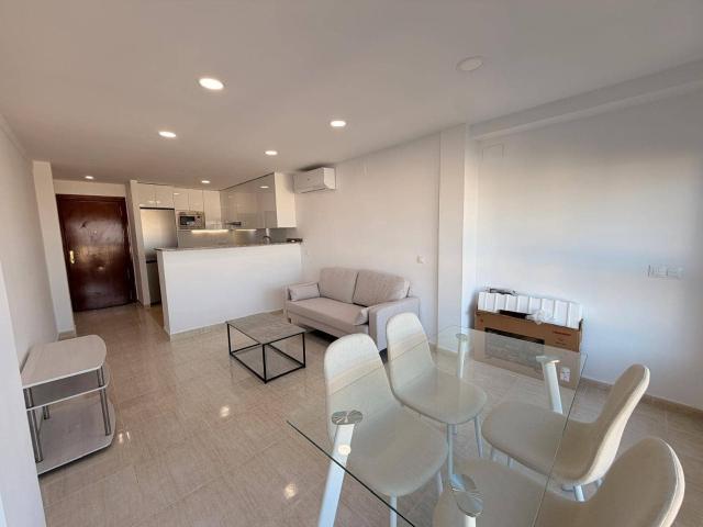 Apartment for rent in Benalmadena Costa, Benalmádena, Málaga