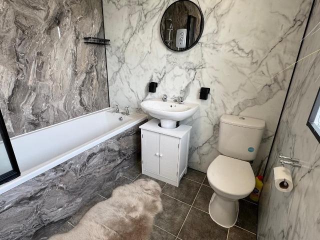 apartment for rent in Bickley House, Bickley Avenue, Sutton.