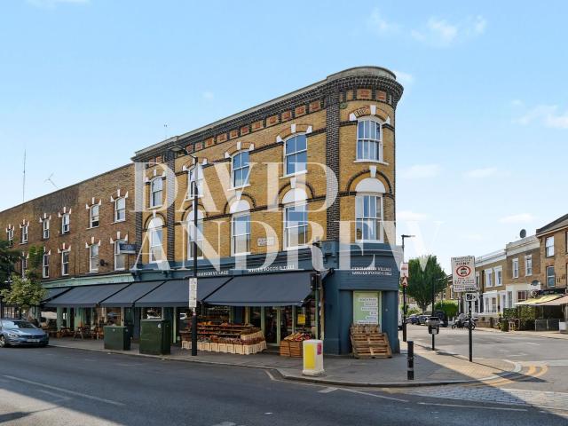 apartment for rent in Blackstock Road, London, N5