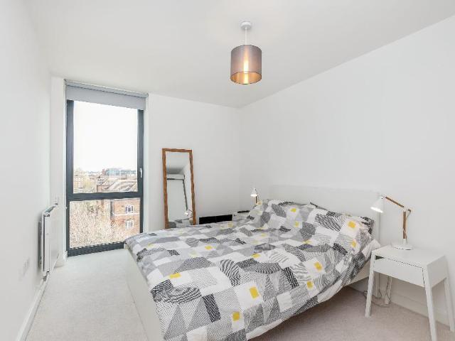 apartment for rent in Bloemfontein Road, London, London