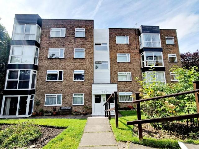 apartment for rent in Brentwood Court, M25 9PX