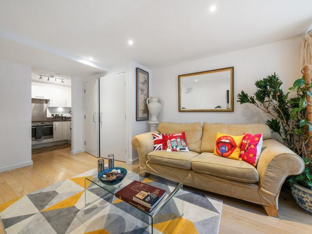 apartment for rent in Britannia Walk, London, N1