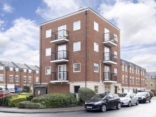 apartment for rent in Brookbank Close, GL50 3NB