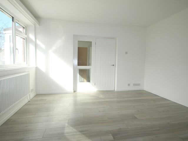 apartment for rent in Bromley Road, Catford, London, SE6 2RH