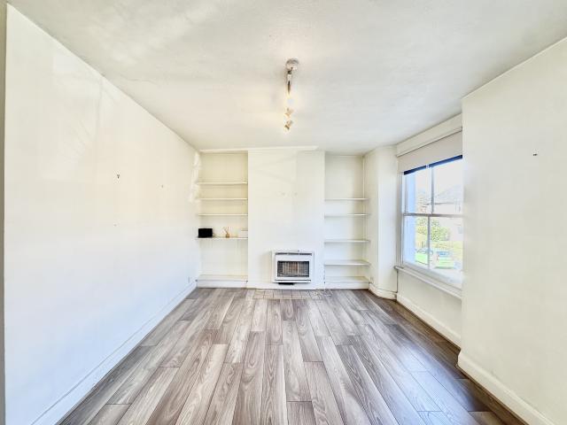 apartment for rent in Broughton Road, London, Fulham, London, Fulham