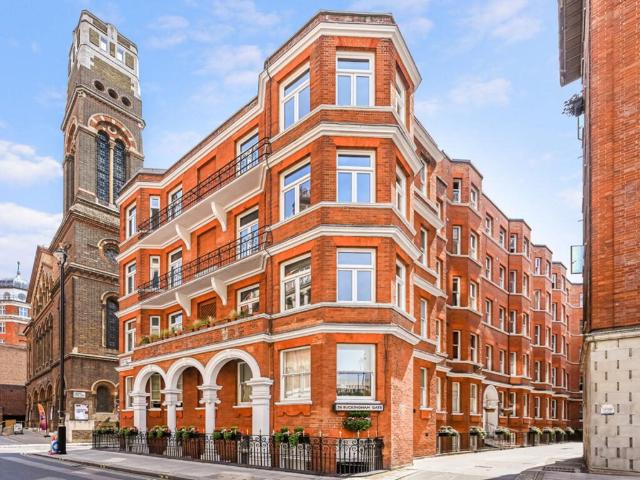 apartment for rent in Buckingham Gate, SW1E 6PB