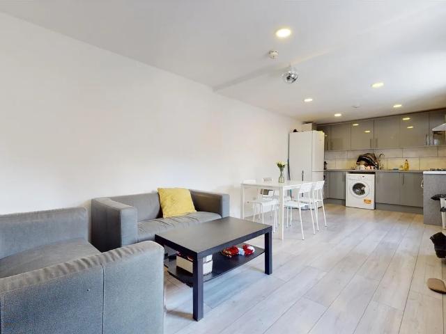 apartment for rent in BURTON ROAD, KILBURN, London, NW6