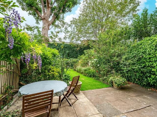 apartment for rent in Goldhurst Terrace, South Hampstead, London