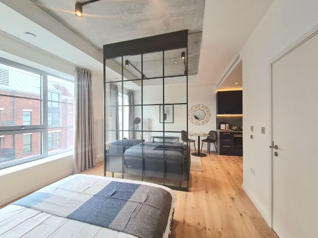 apartment for rent in Goodluck Hope Walk, London, E14 0XD
