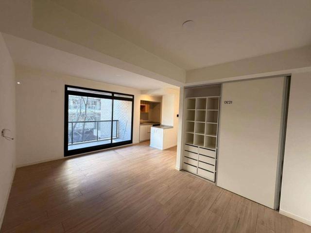 apartment for rent in Galvan 2900