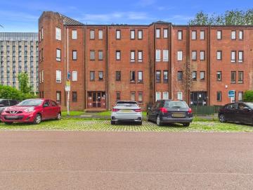 Apartment for rent in Gladstone Street, Glasgow united kingdom