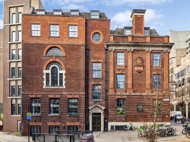 apartment for rent in Great Tower Street, London, EC3R 5AQ