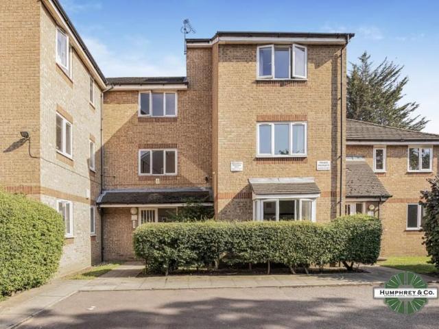 apartment for rent in Greenacre Gardens, E17 9EX