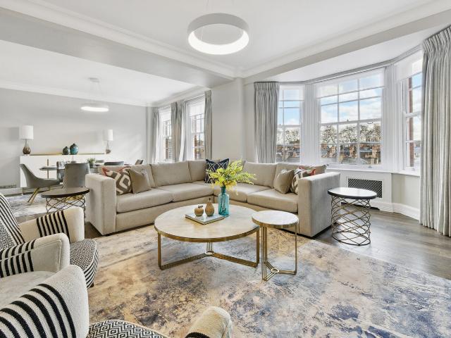 apartment for rent in Grosvenor Square, Mayfair W1K