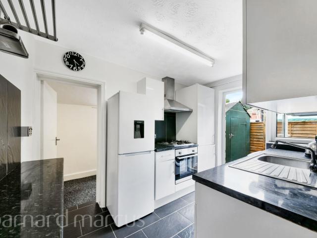 apartment for rent in Grove Park Road, London, London