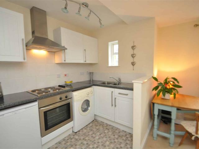 apartment for rent in Grove Place, Quayside, TR11