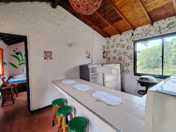 Guatapé, Antioquia - Aparcadero, Jardín