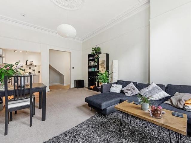 apartment for rent in Gwendwr Road, W14