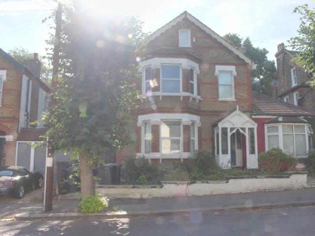 apartment for rent in Dornton Road, South Croydon, Surrey, United Kingdom