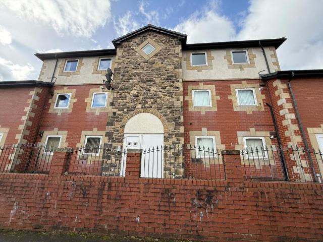 apartment for rent in Deardens Street, Bury, BL8 2PB