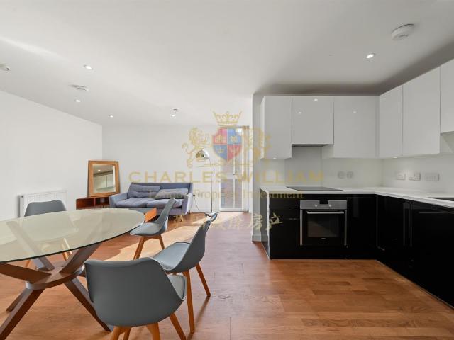 apartment for rent in Discovery Tower, Terry Spinks Place, London