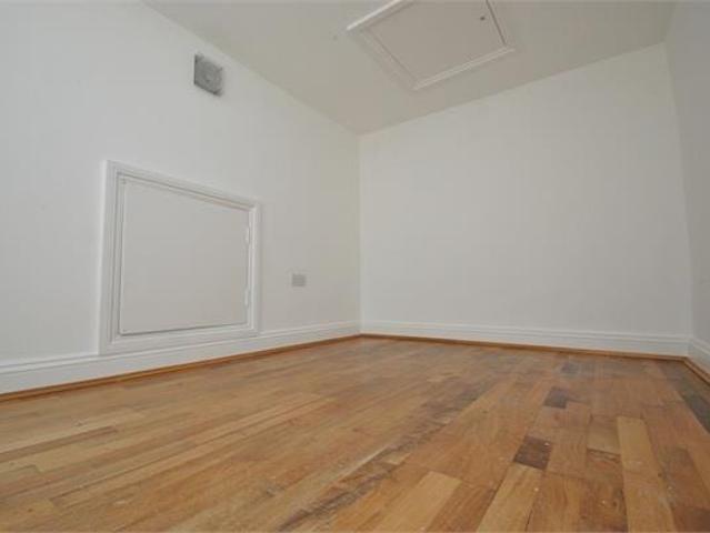 apartment for rent in Drayton Green Road, W13